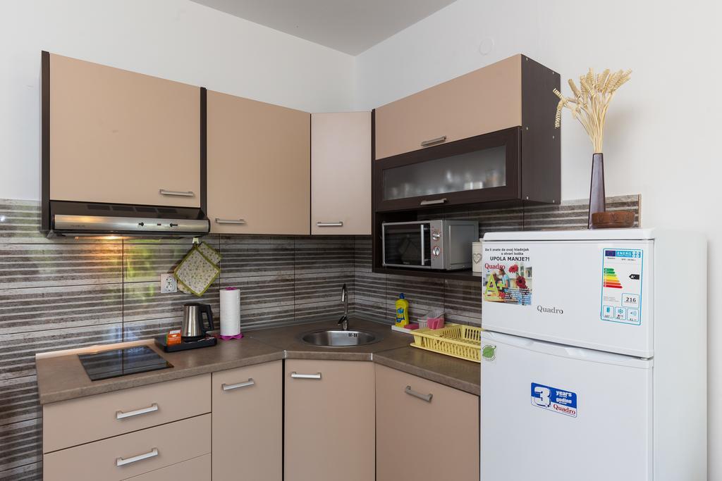 Apartments Olive ムリニ エクステリア 写真
