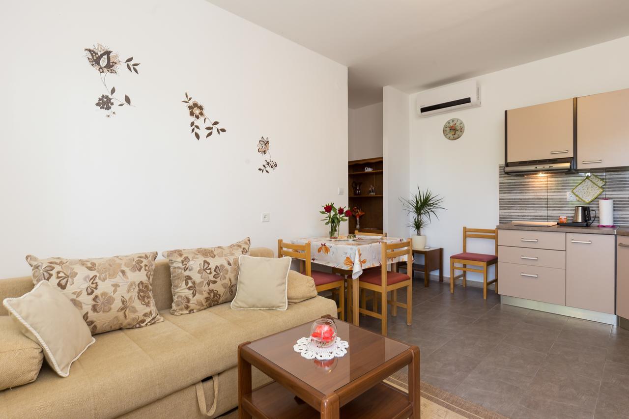 Apartments Olive ムリニ エクステリア 写真